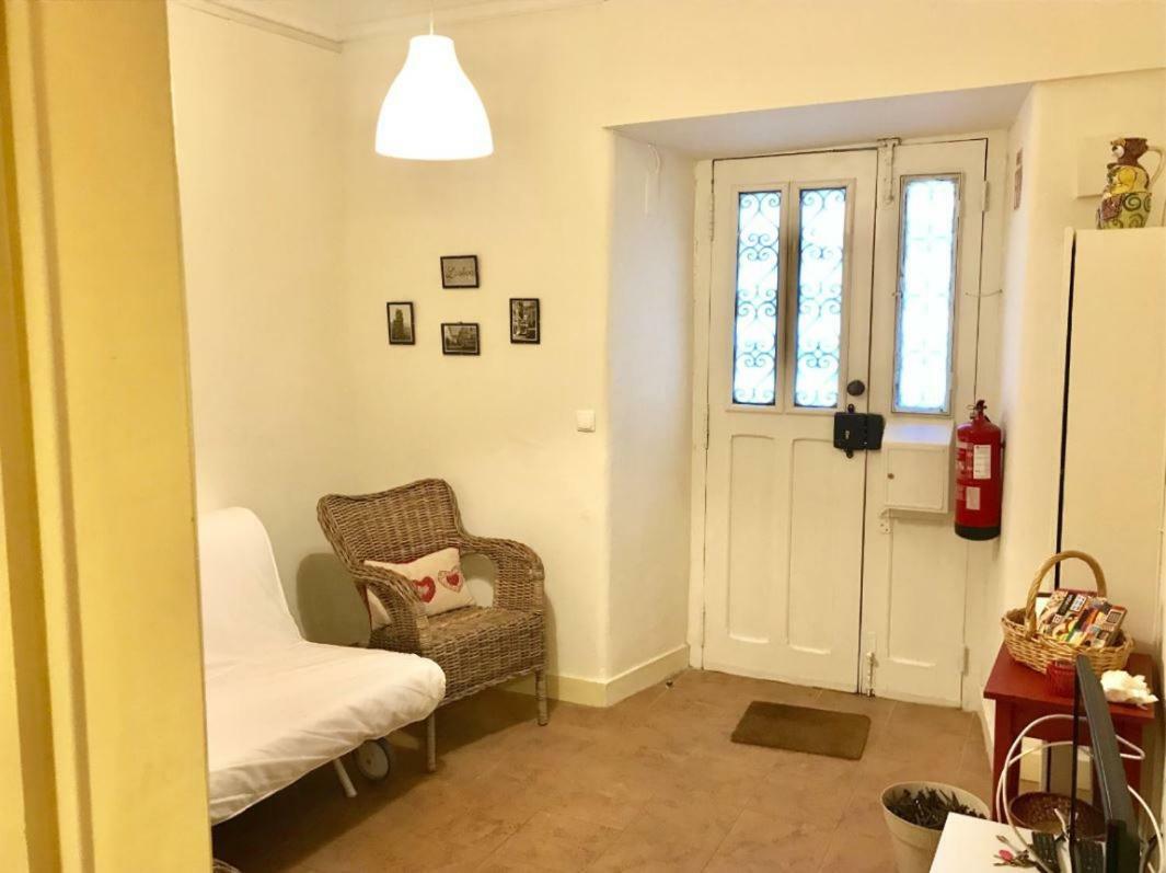 Flat In Historic Neighbourhood Leilighet Lisboa Eksteriør bilde
